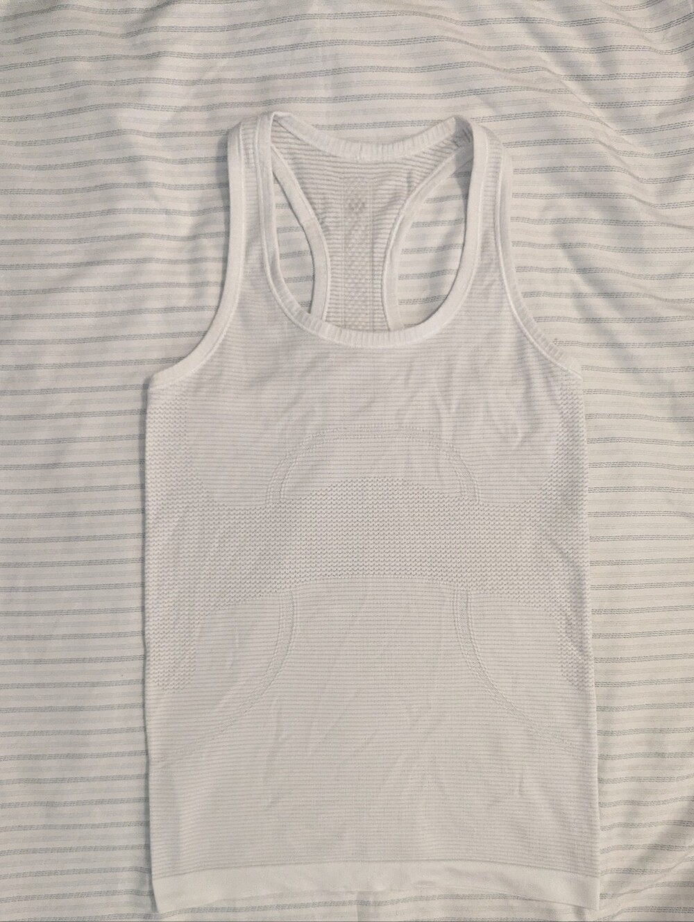 Lululemon White Racerback Athletic Tank Top Size 2/4